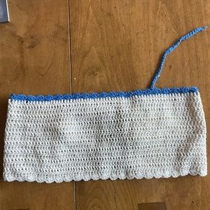 Edikted tie in the back